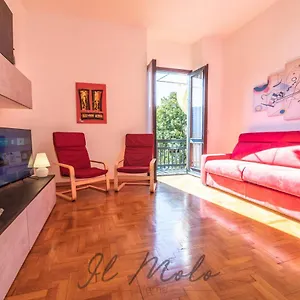 https://appartamento-il-molo-a-due-passi-del-lago.it-lombardy.com