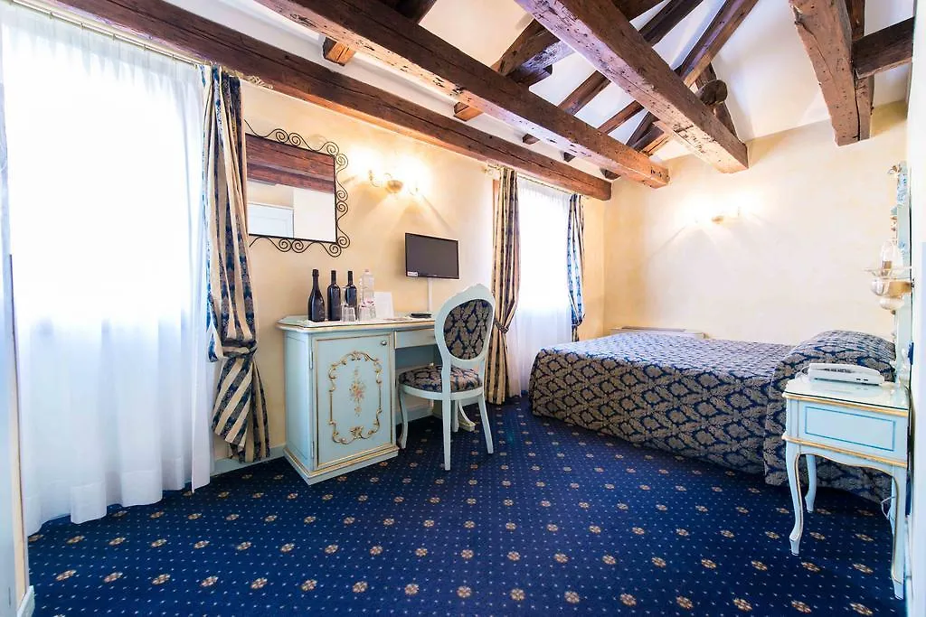 Locanda Ca' Zose Venedig 3*,  Italien