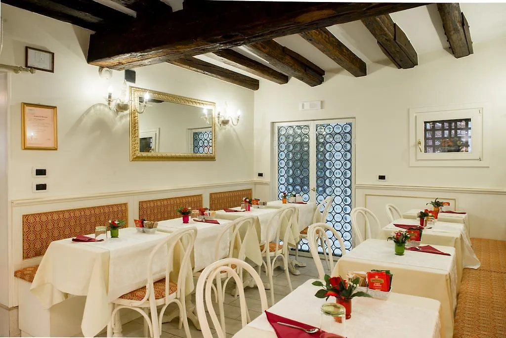 *** Affittacamere Locanda Ca' Zose Venezia Italia